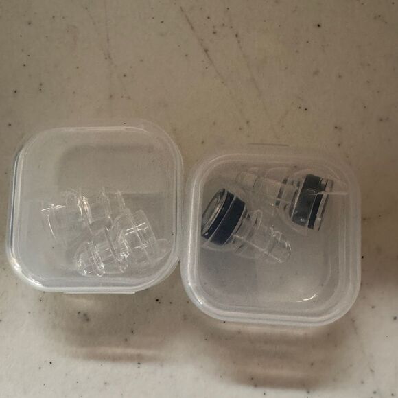 Ear plugs - Picture 2 of 4